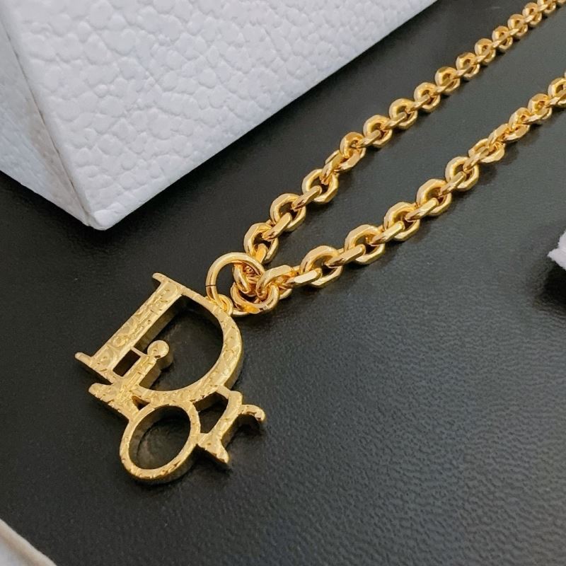 chr1st1an D10r necklaces